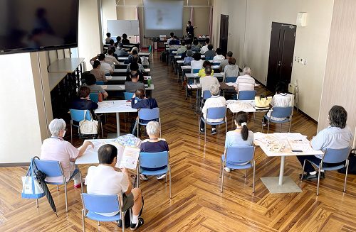 神戸六甲ボウルで「健康ボウリング教室」を開催しています。
